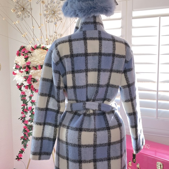 𝑳𝒊𝒈𝒉𝒕 𝑩𝒍𝒖𝒆, 𝑾𝒉𝒊𝒕𝒆, 𝑮𝒓𝒆𝒚 𝑷𝒍𝒂𝒊𝒅 𝑾𝒐𝒐𝒍 𝑪𝒐𝒂𝒕 - Picture 5 of 7